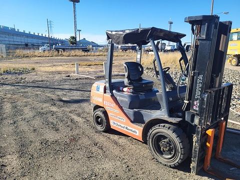 2018 TOYOTA 8FDU30 Forklift Whse 6000# Diesel