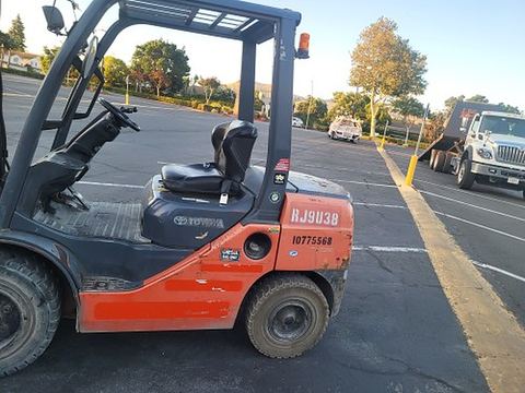 2018 TOYOTA 8FDU30 Forklift Whse 6000# Diesel