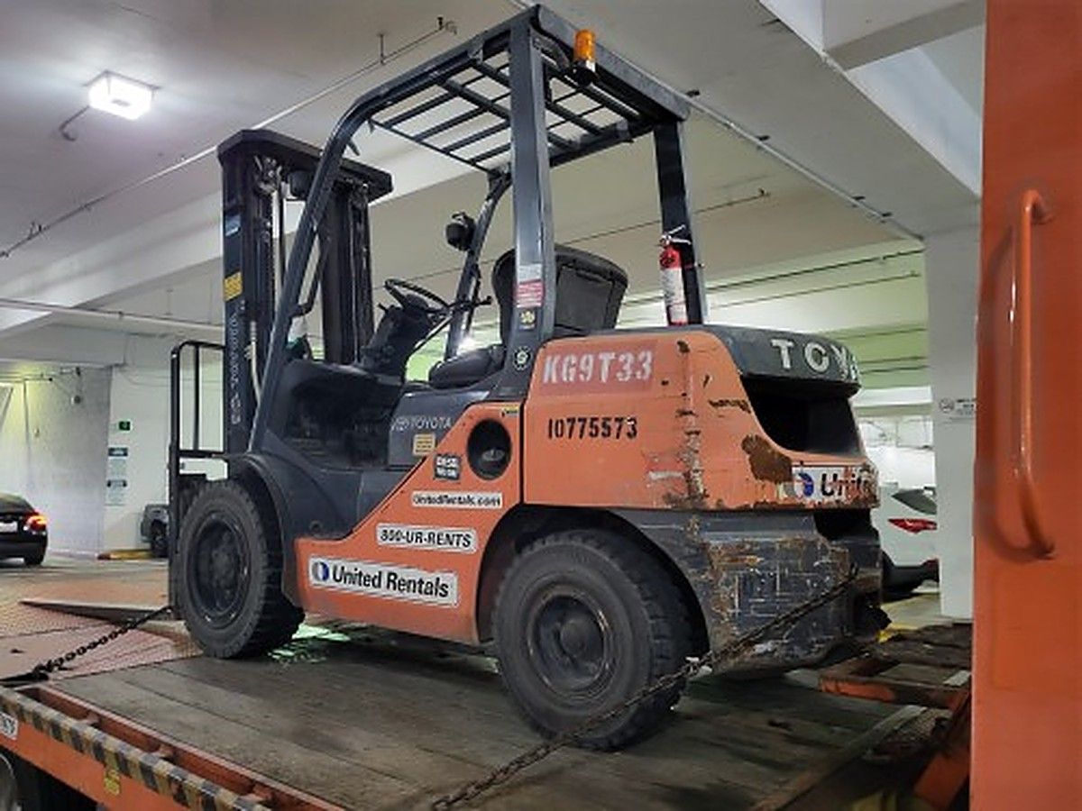 TOYOTA 8FDU30 photo 4