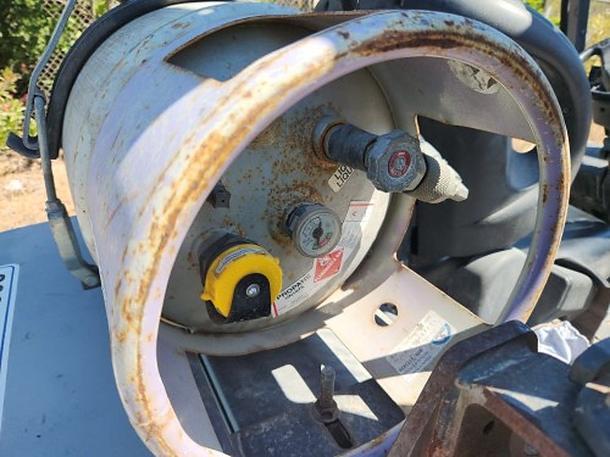 TOYOTA 8FGU25 photo 2