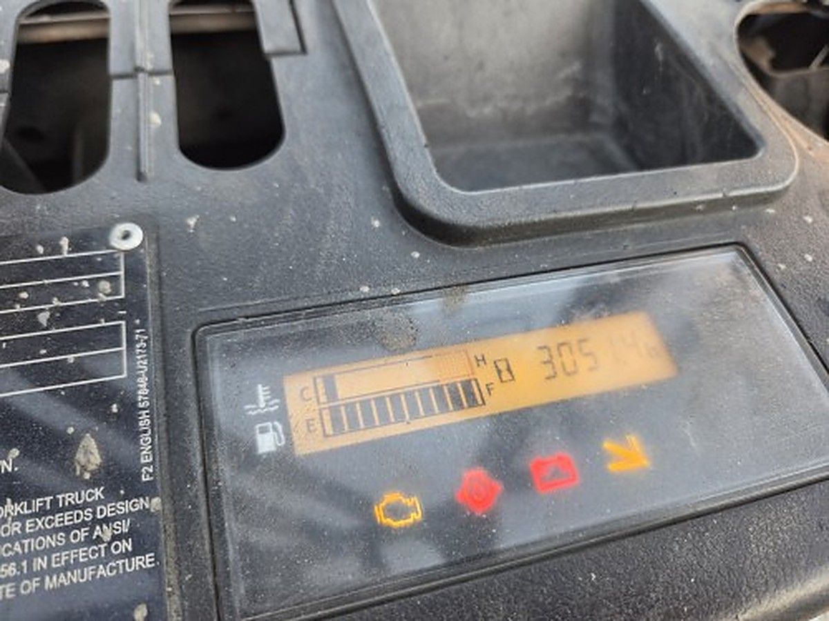 TOYOTA 8FGU25 photo 11