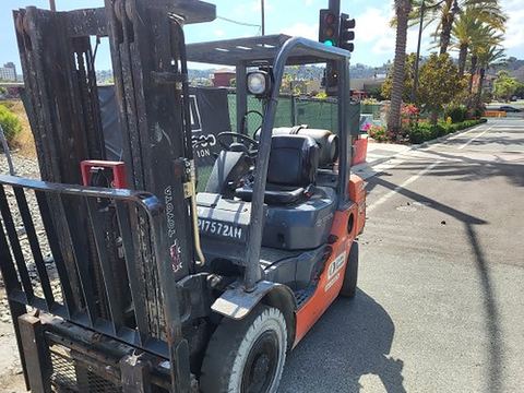 2018 TOYOTA 8FGU25 Forklift Whse 5000# Low Profile Gas/Lp