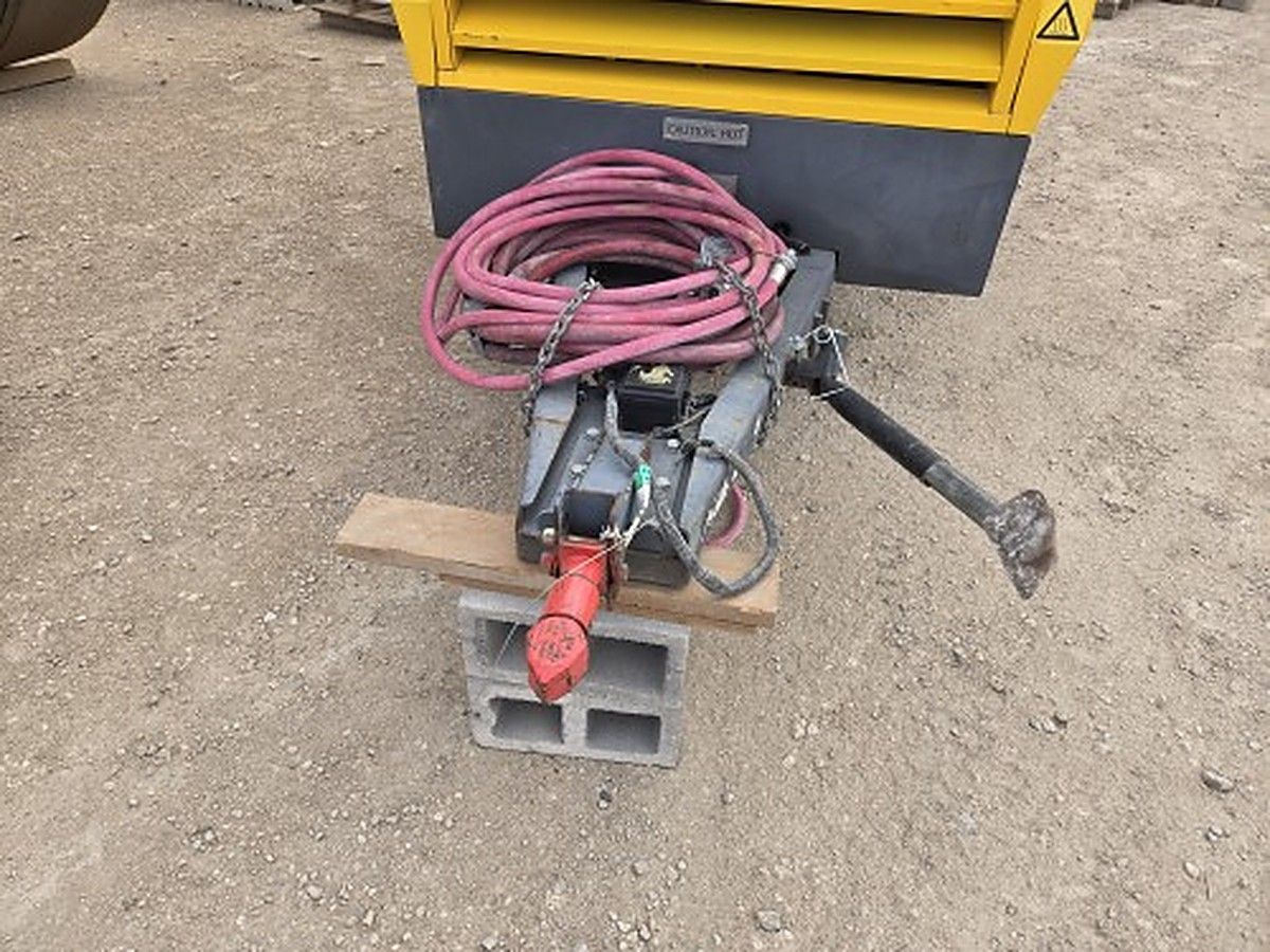 ATLASCOPCO XAS900 JD8 T4F photo 4