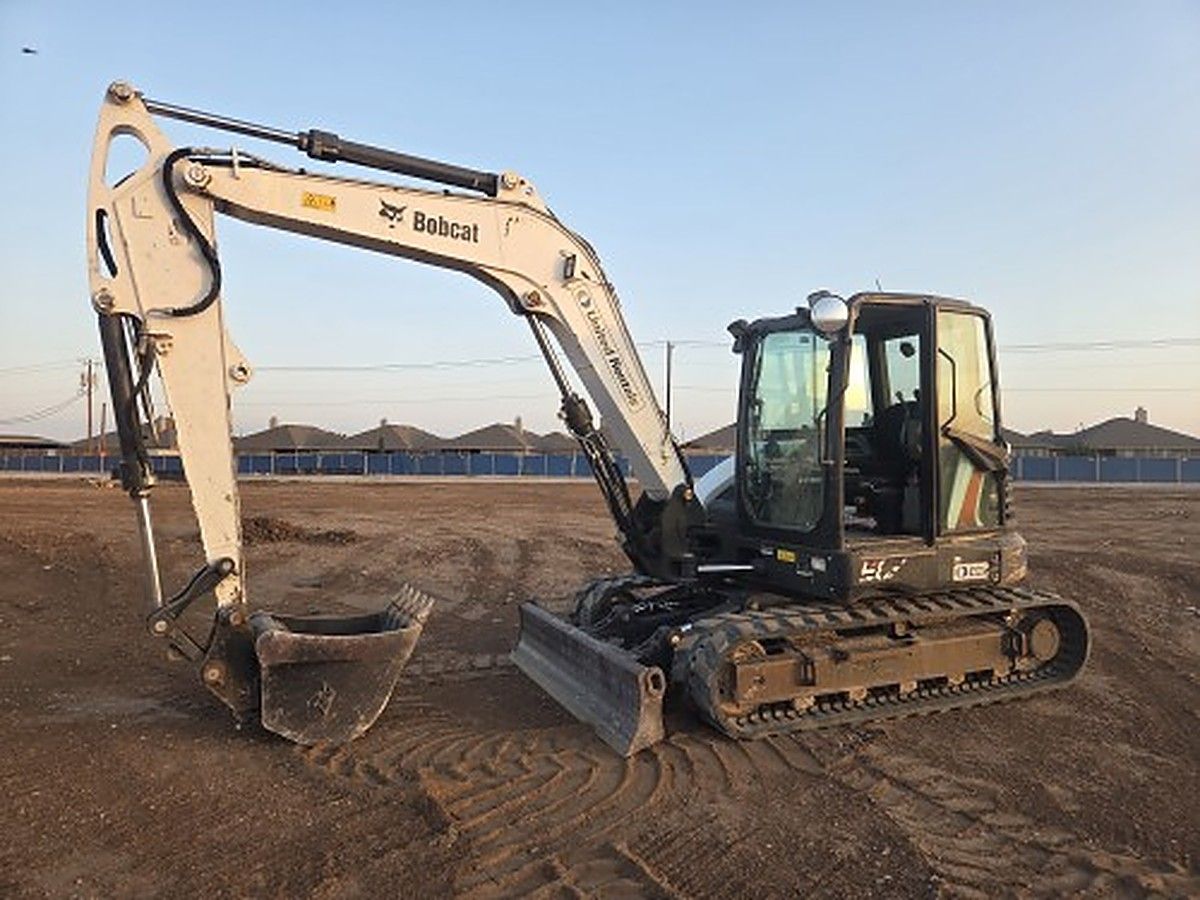 BOBCAT E85 photo 2