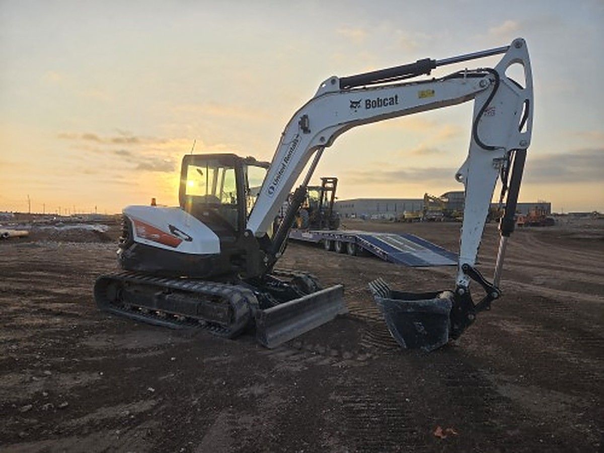 BOBCAT E85 photo 4