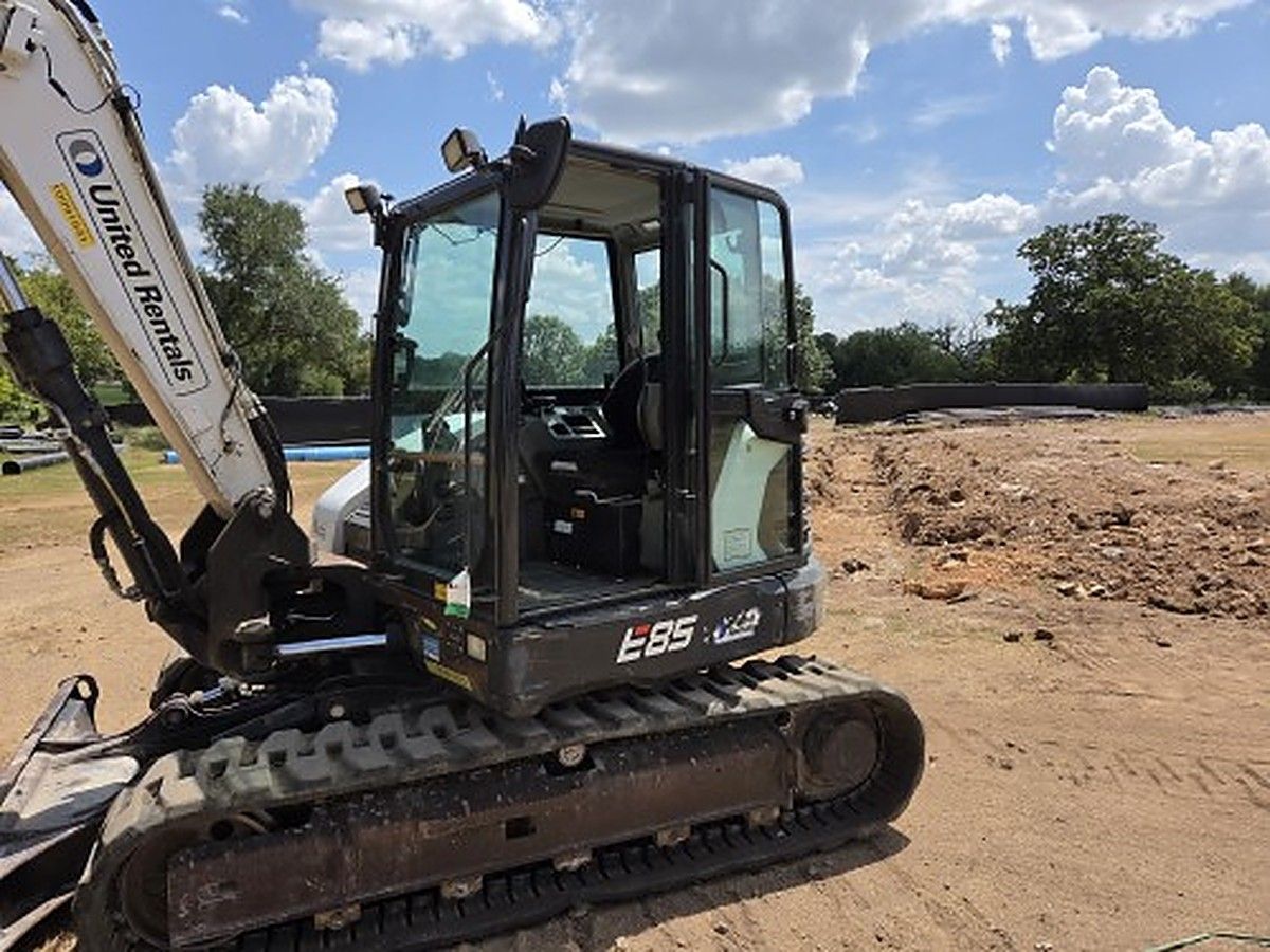 BOBCAT E85 photo 3