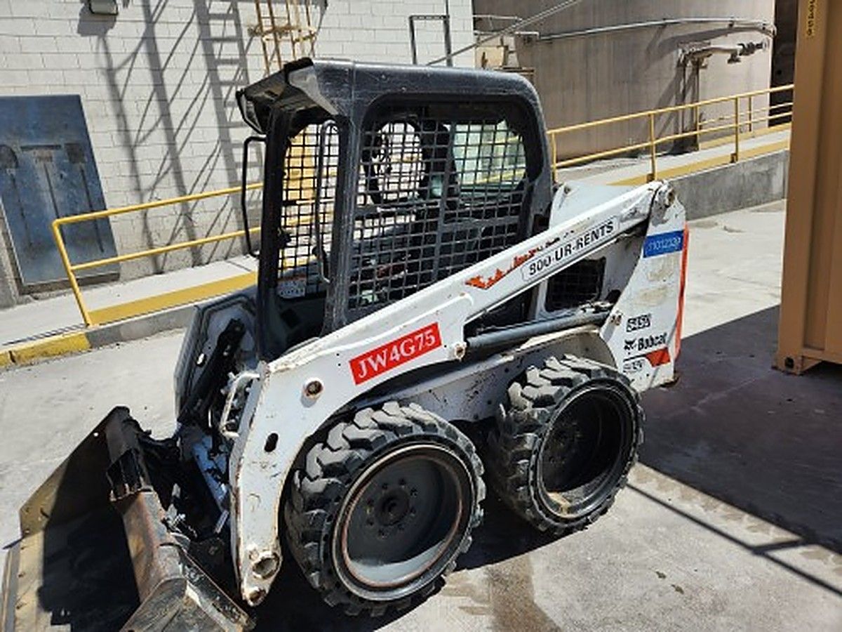 BOBCAT S450 photo 4