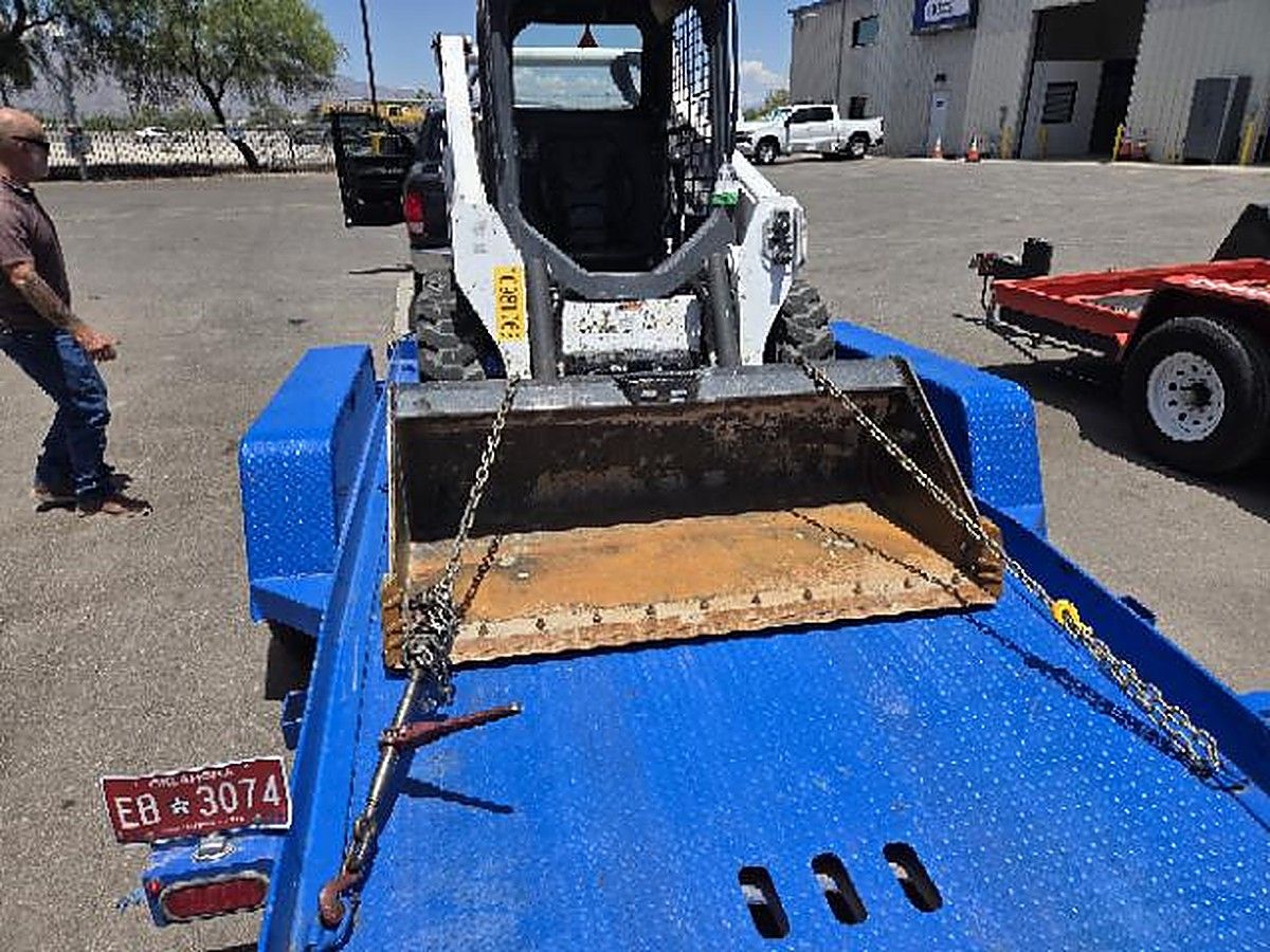 BOBCAT S570 photo 2