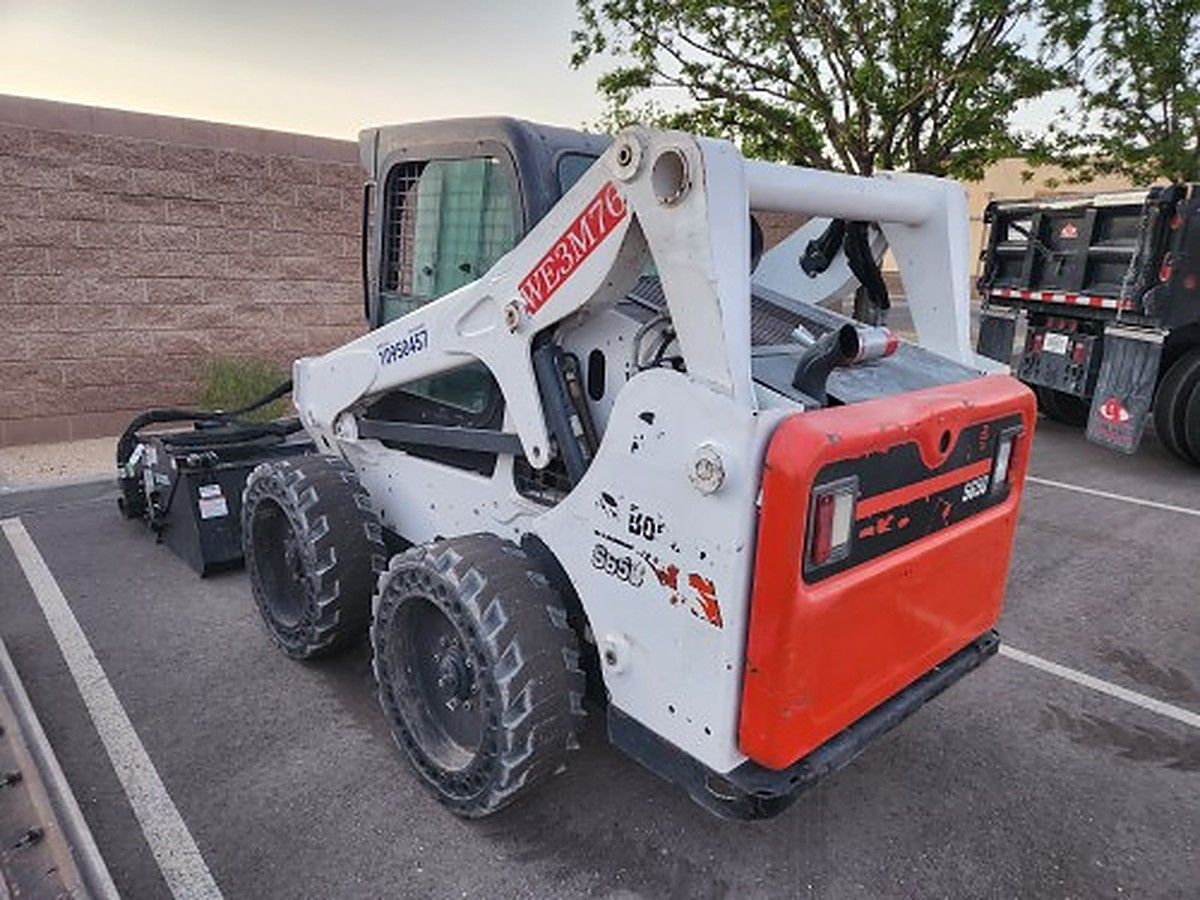 BOBCAT S650 photo 6