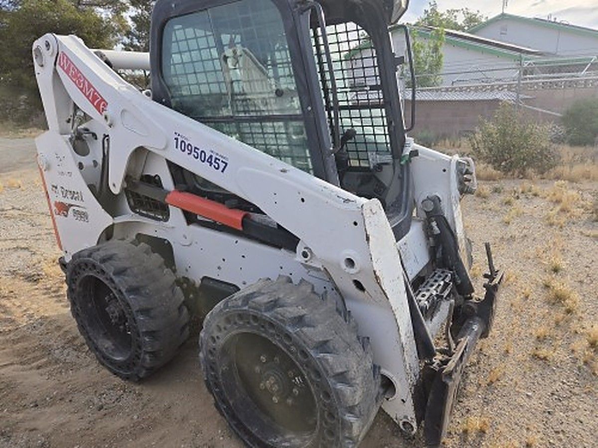BOBCAT S650 photo 8