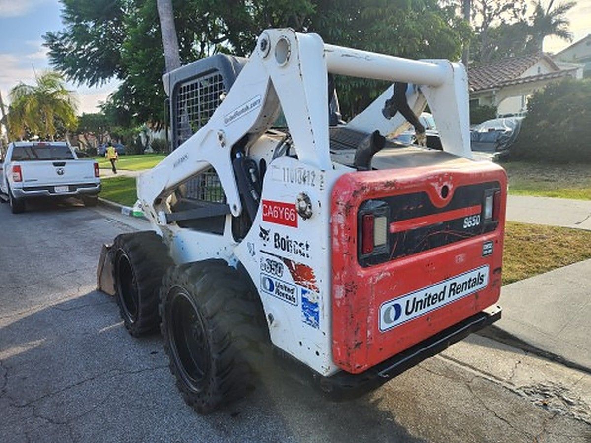 BOBCAT S650 photo 6