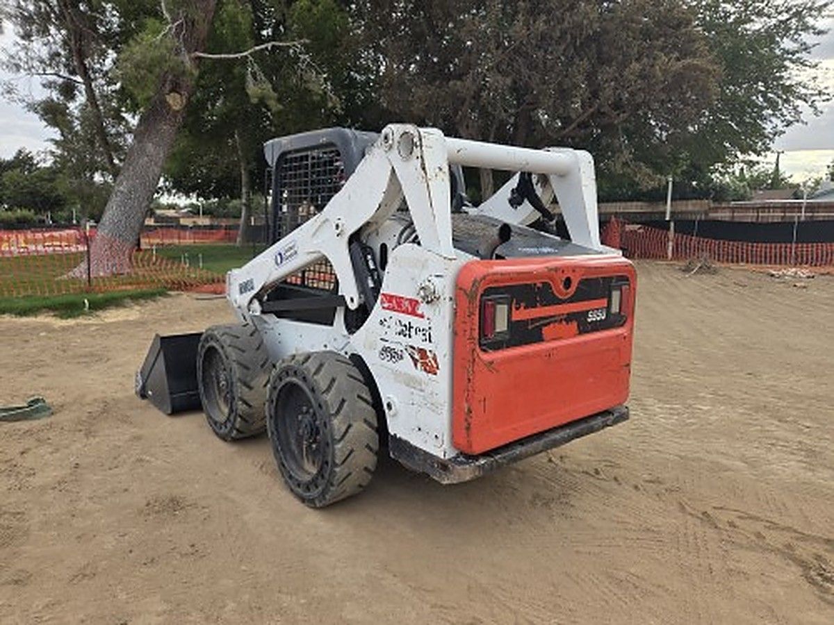 BOBCAT S650 photo 10