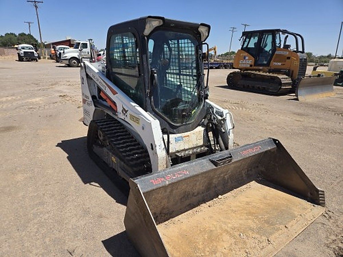 BOBCAT T450 photo 5