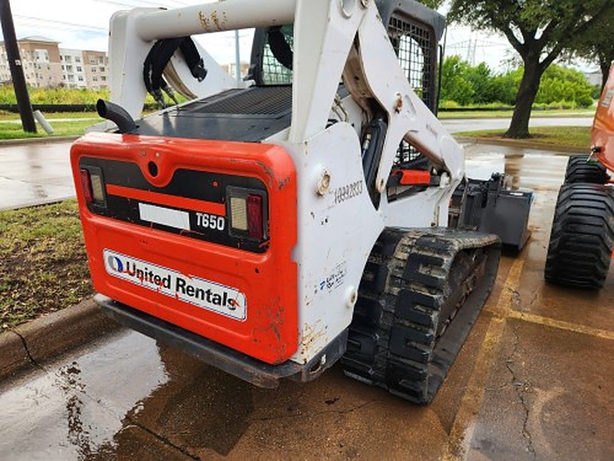 BOBCAT T650 photo 5