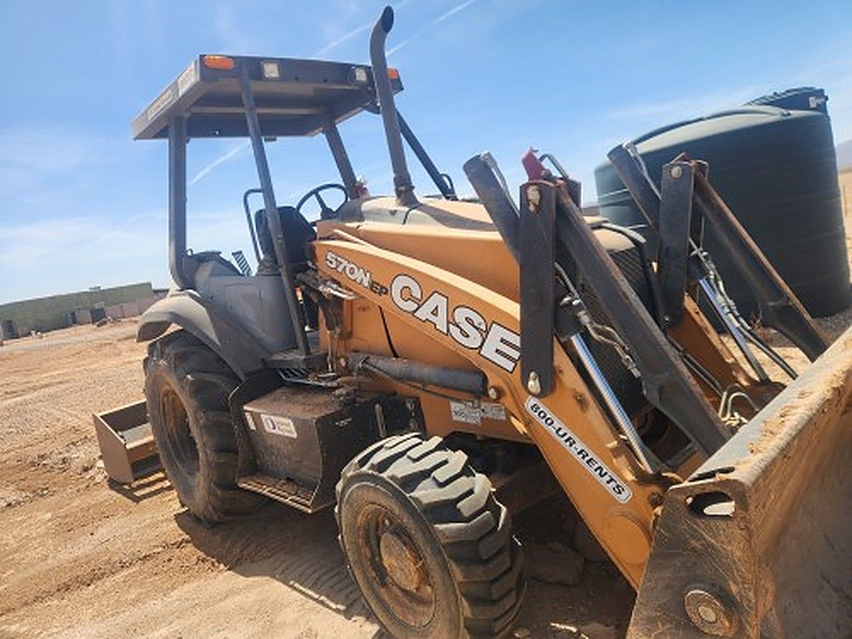 CASE 570N EP photo 4