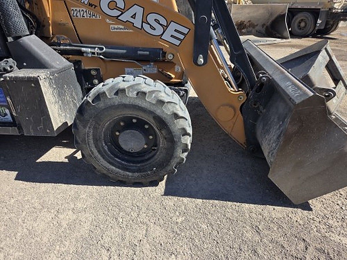 CASE 580SN photo 12