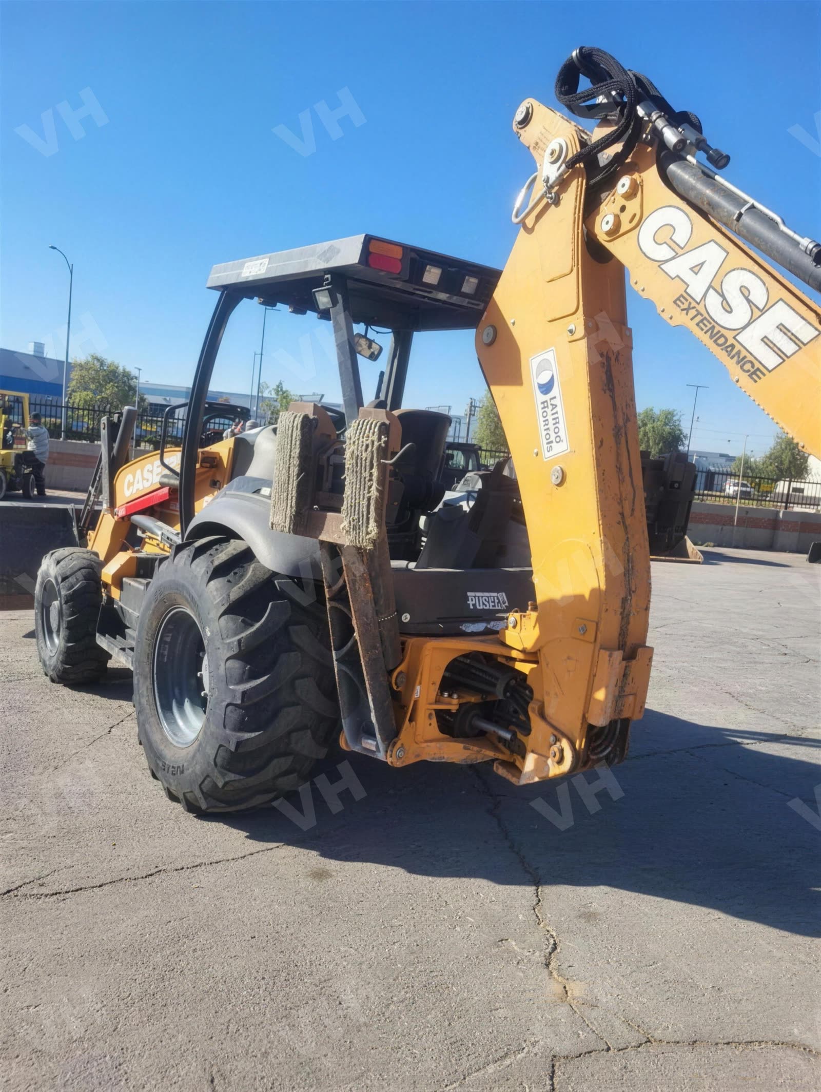 2019 Case 580SN BACKHOE/LOADER 105-120HP 4WD EXT-A-HOE photo 4