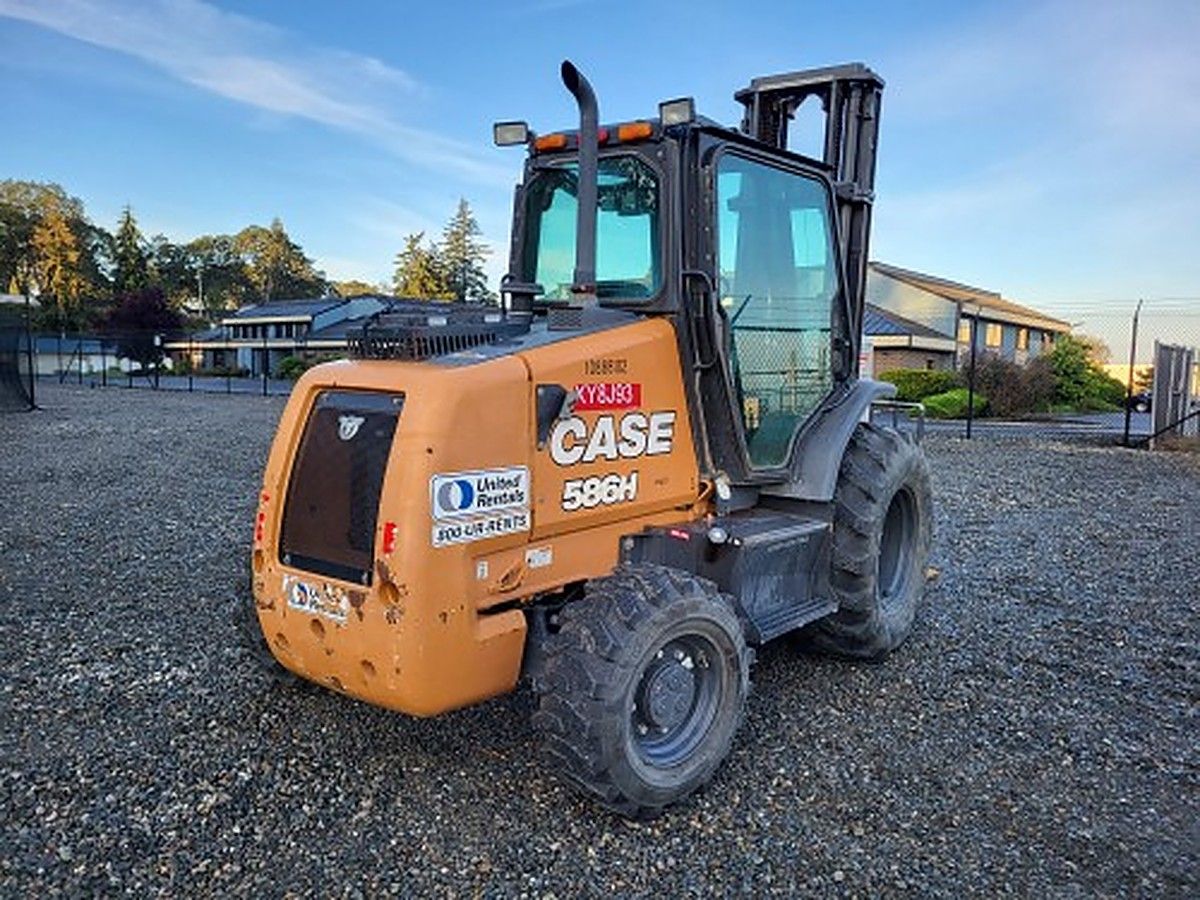 CASE 586H photo 3