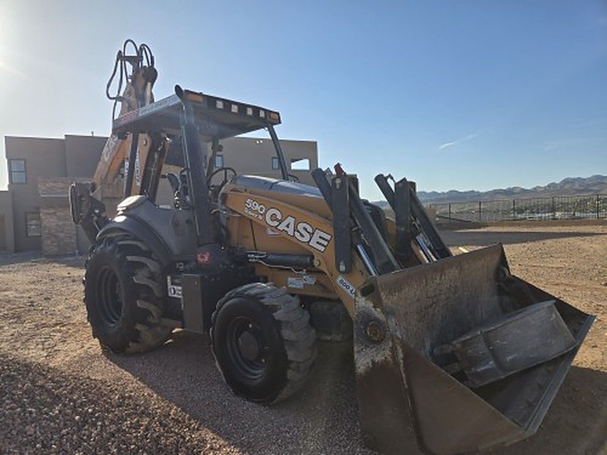 CASE 590SN photo 2