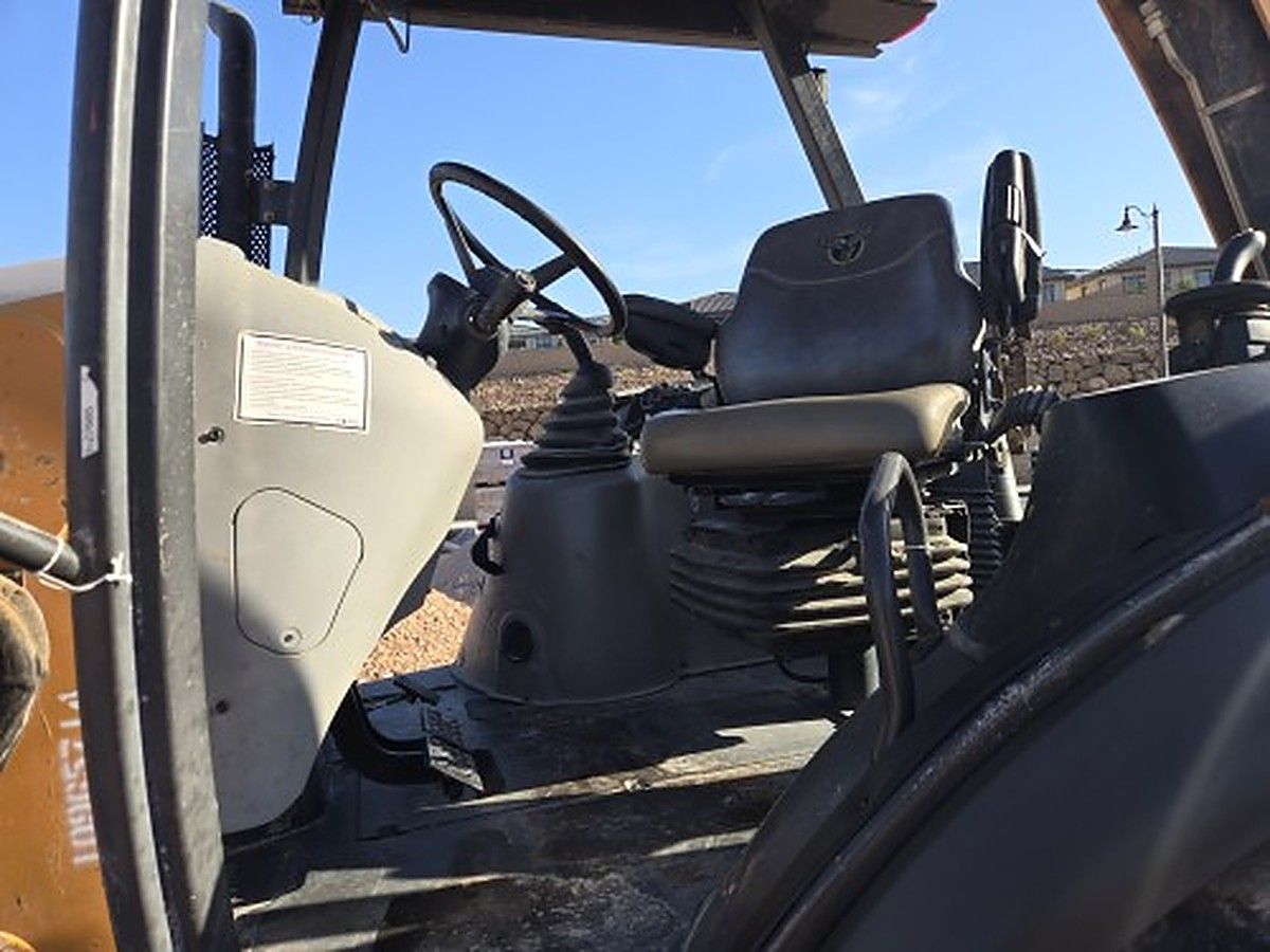 CASE 590SN photo 4
