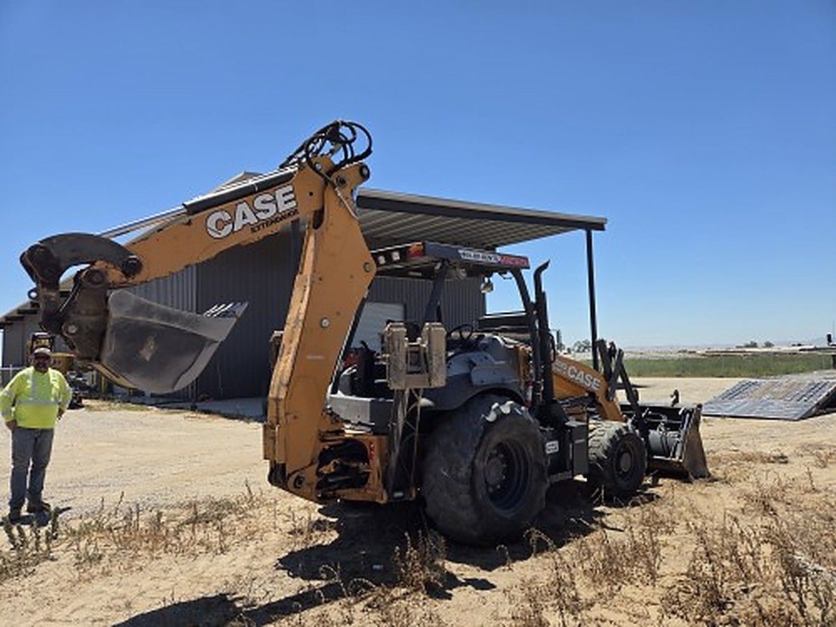 CASE 590SN photo 3