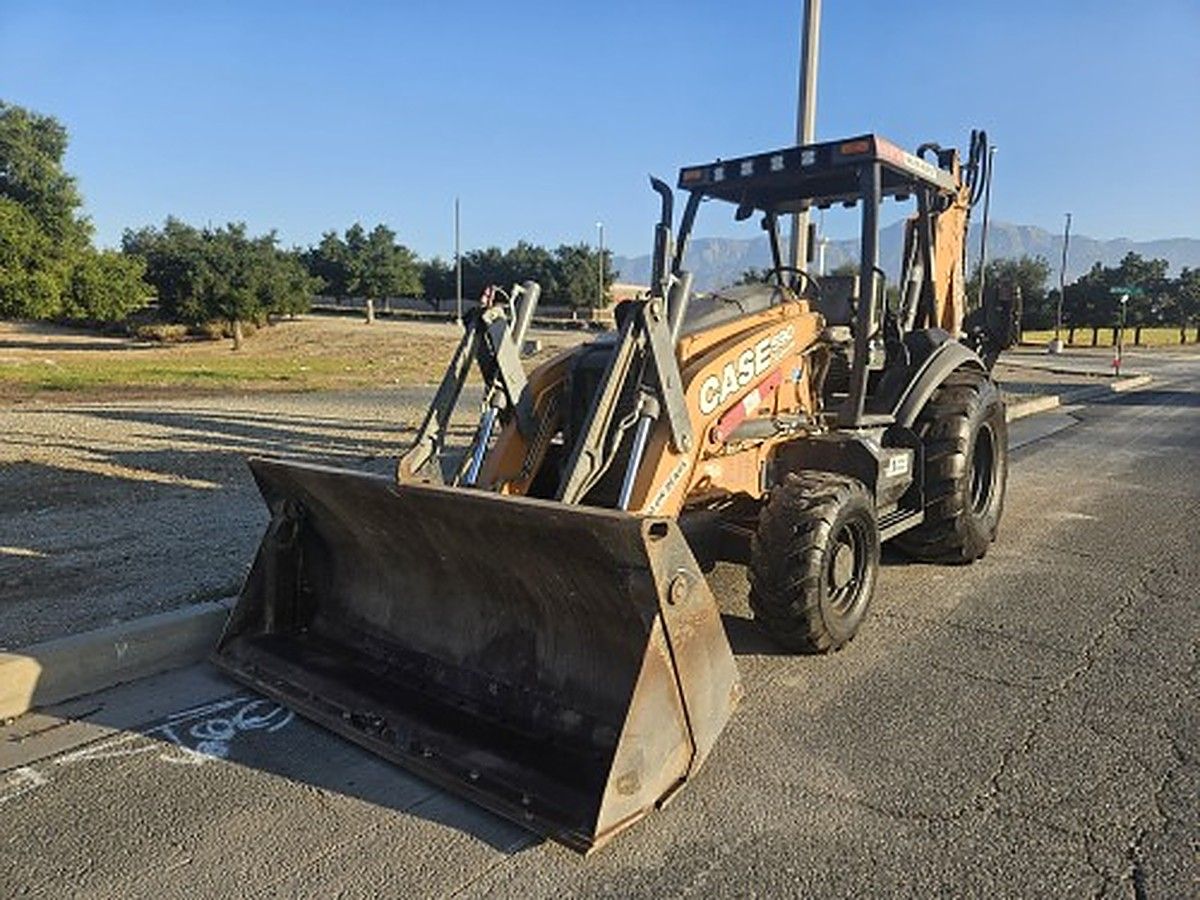 CASE 590SN photo 3