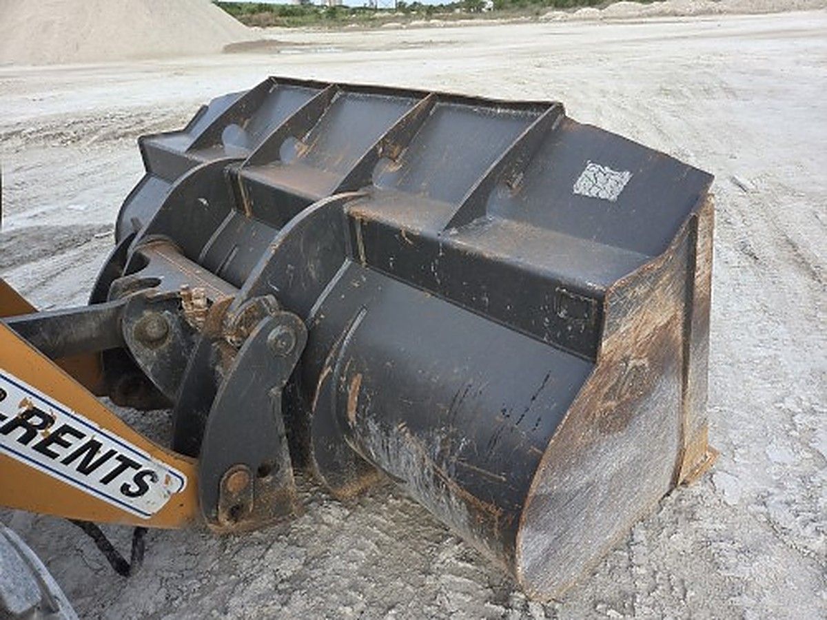 CASE 621G photo 2