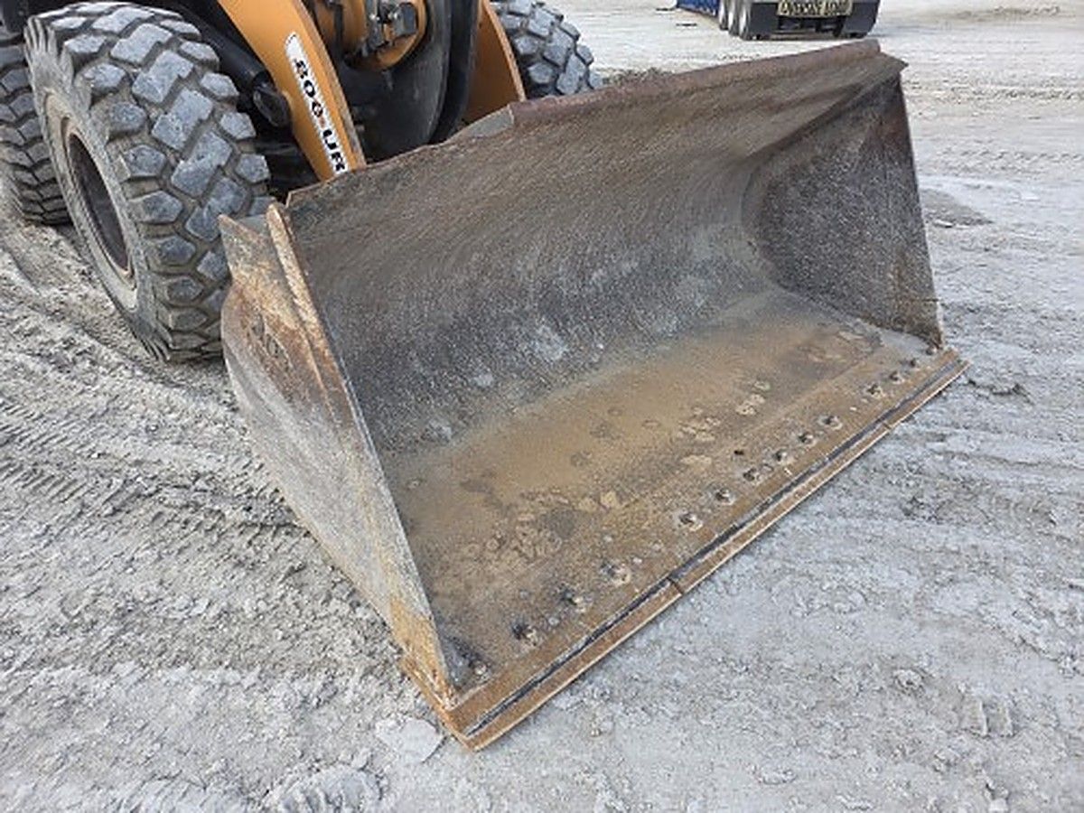 CASE 621G photo 7