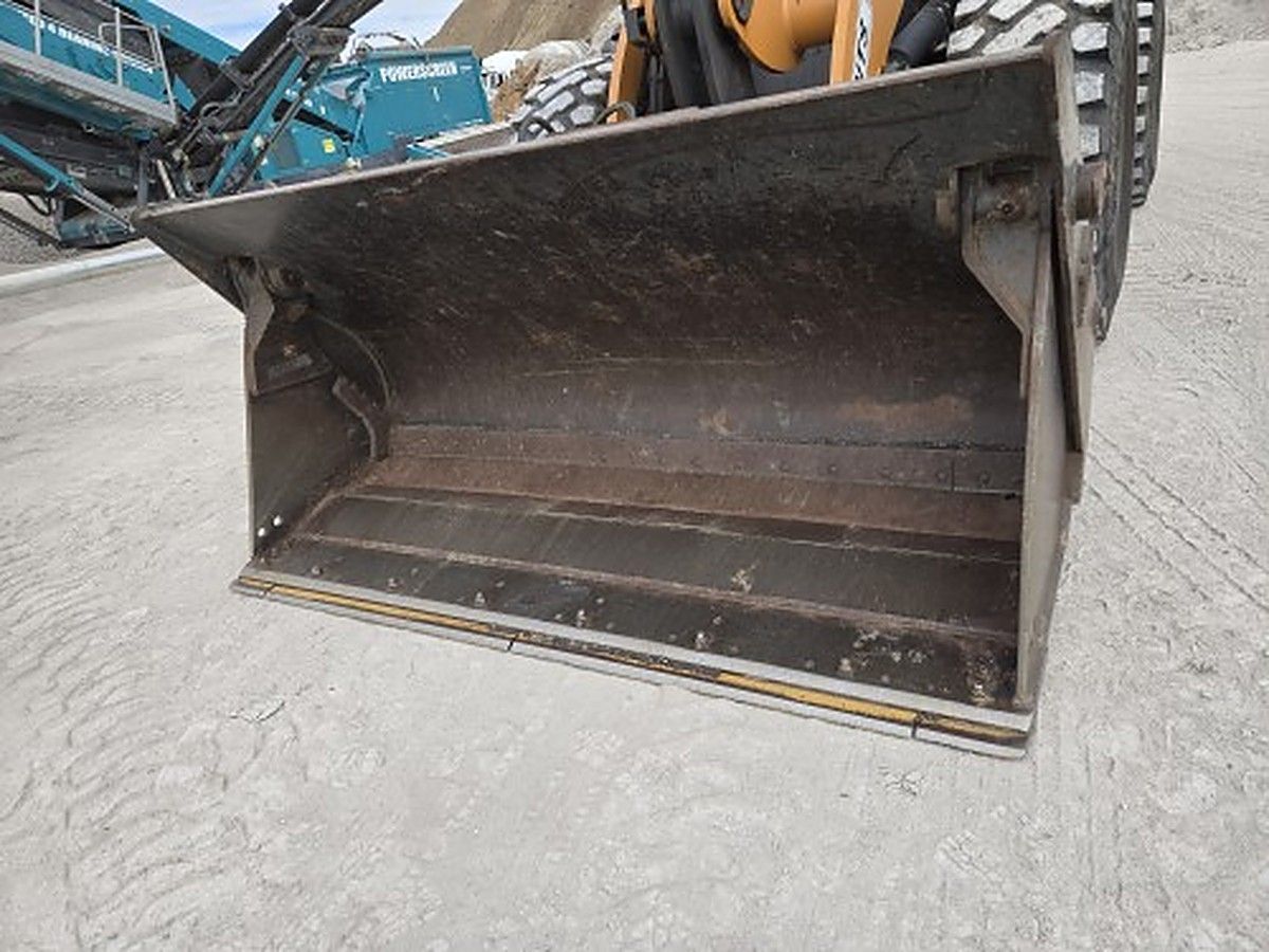CASE 621G photo 17