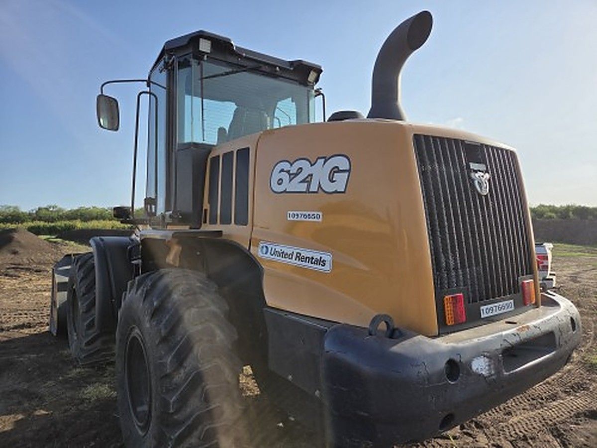 CASE 621G photo 2
