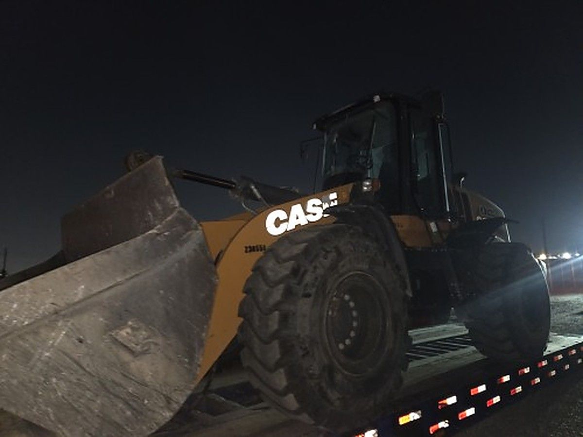 CASE 821G photo 5
