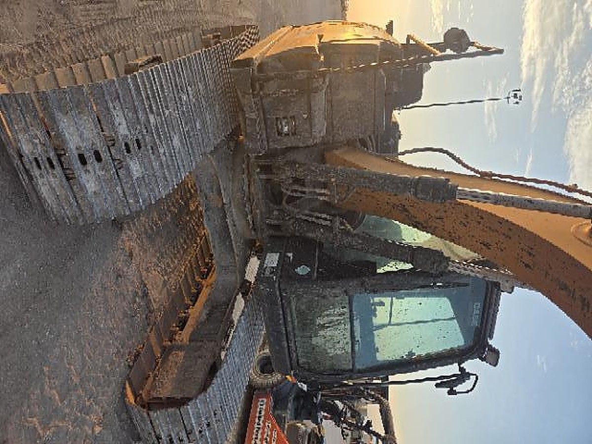 CASE CX130D photo 9