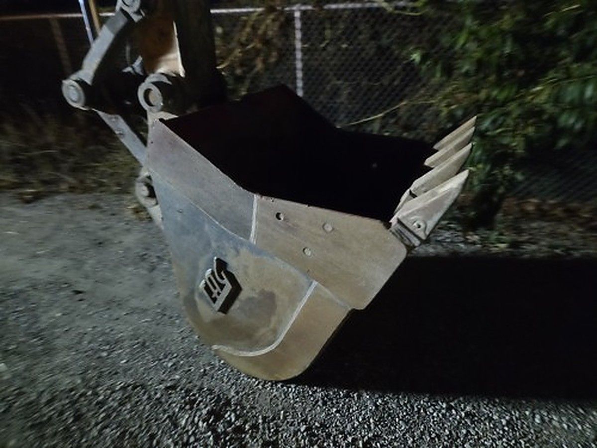 CASE CX145D photo 12