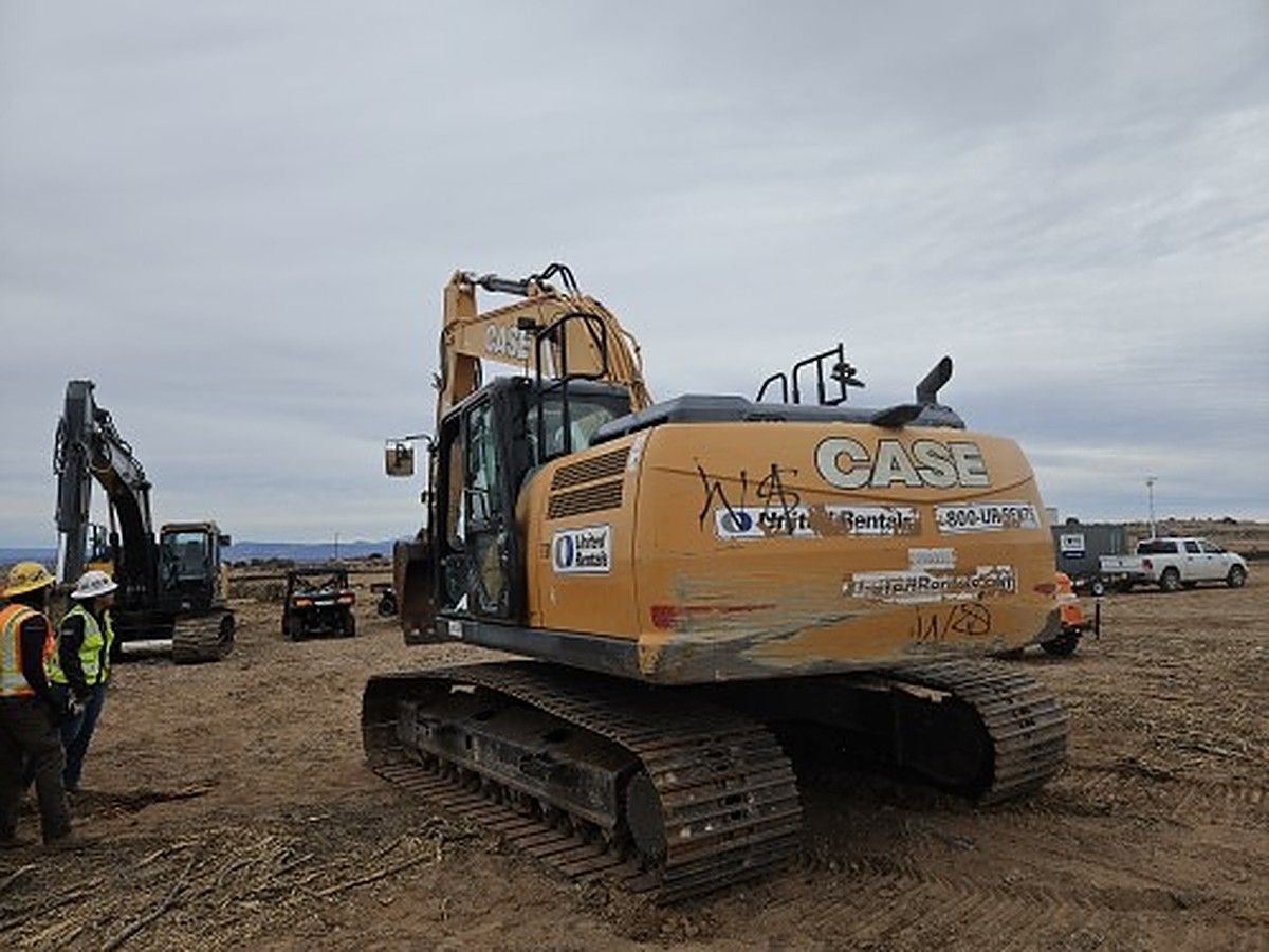 CASE CX210D photo 2