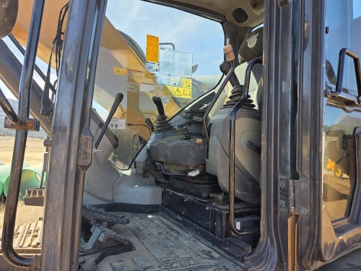 CASE CX245D LC photo 3