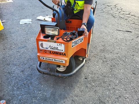 2019 COLUMBIA EX21-T-24 Industrial Electric Cart 3 Wheeled