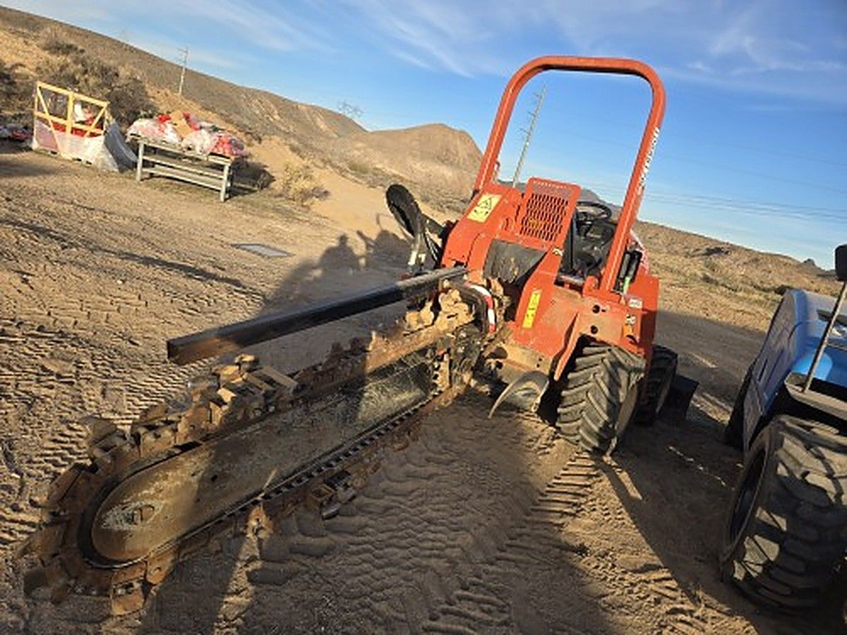 DITCHWITCH RT45 photo 8