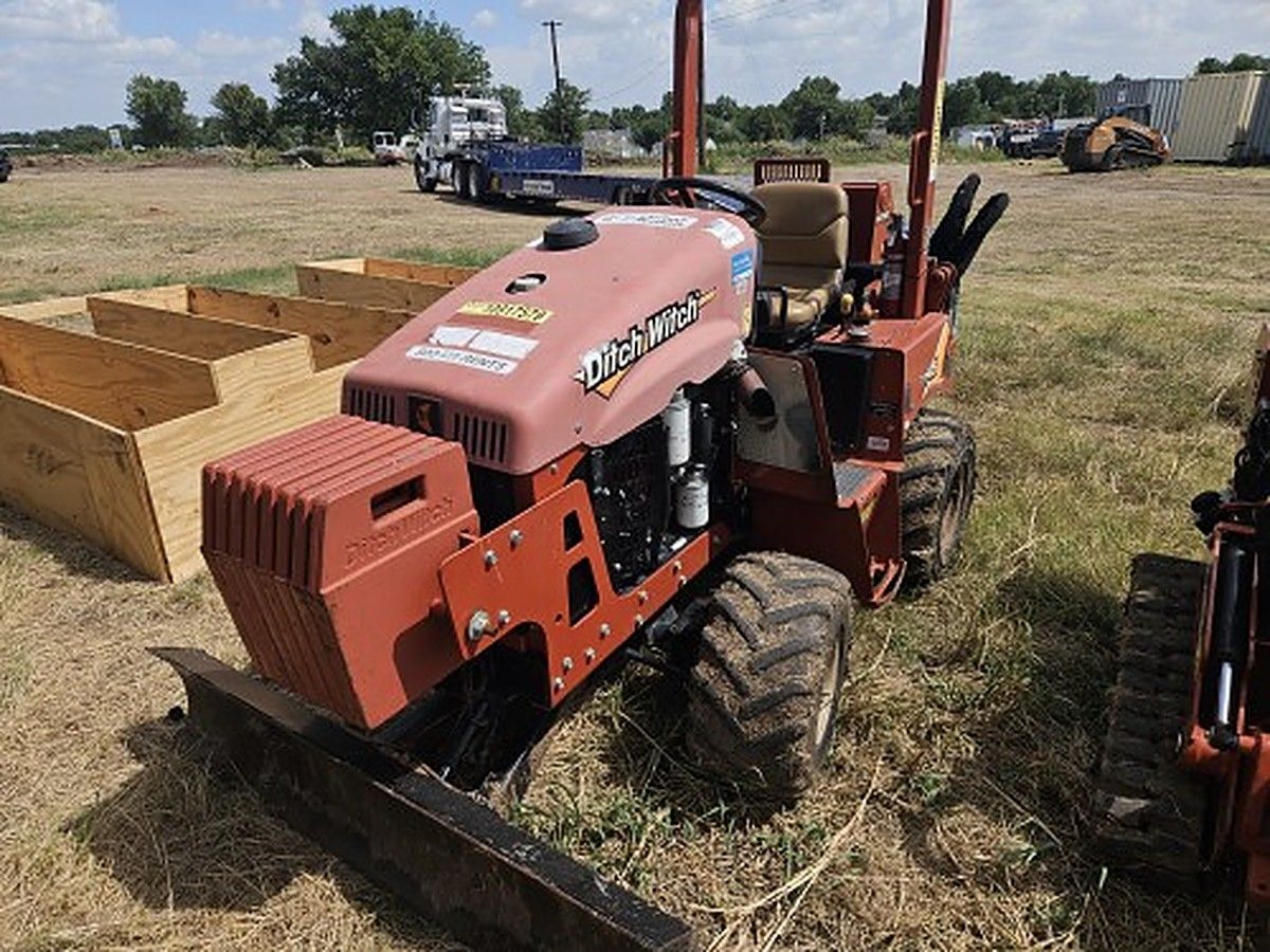 DITCHWITCH RT45 photo 6