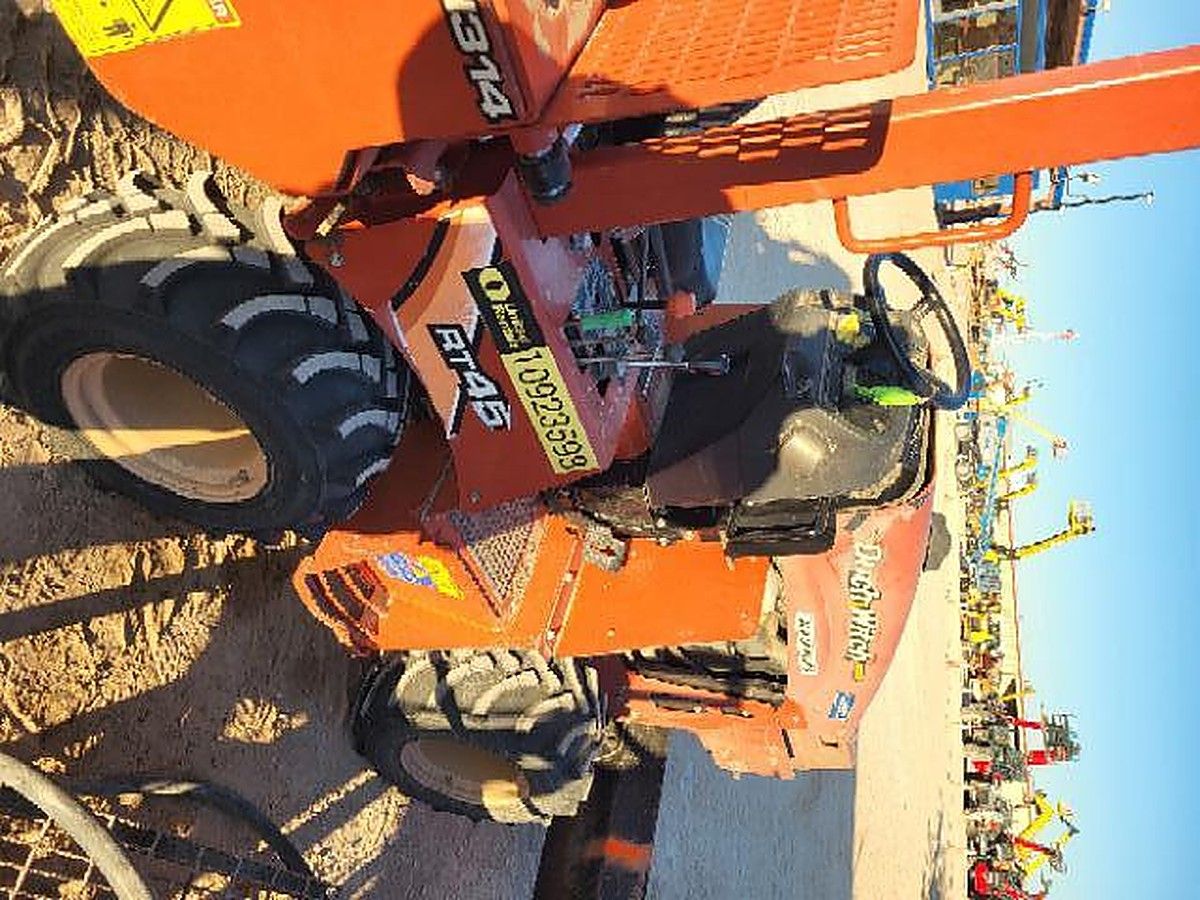 DITCHWITCH RT45 photo 4