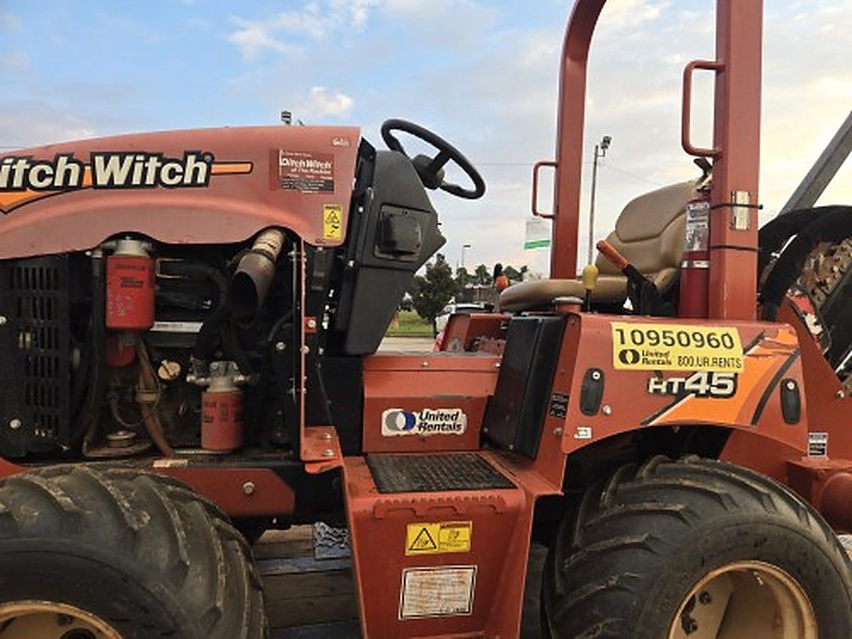 DITCHWITCH RT45 photo 3