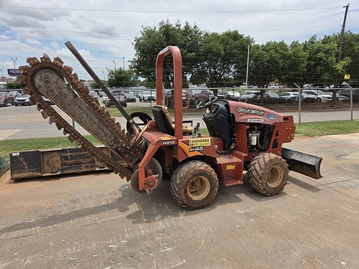 DITCHWITCH RT45 photo 6