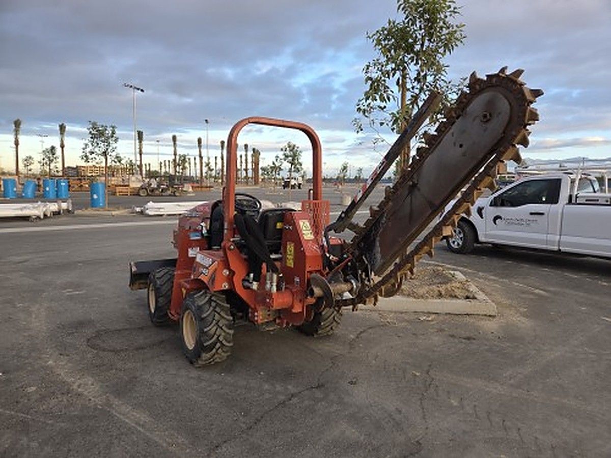DITCHWITCH RT45A photo 5
