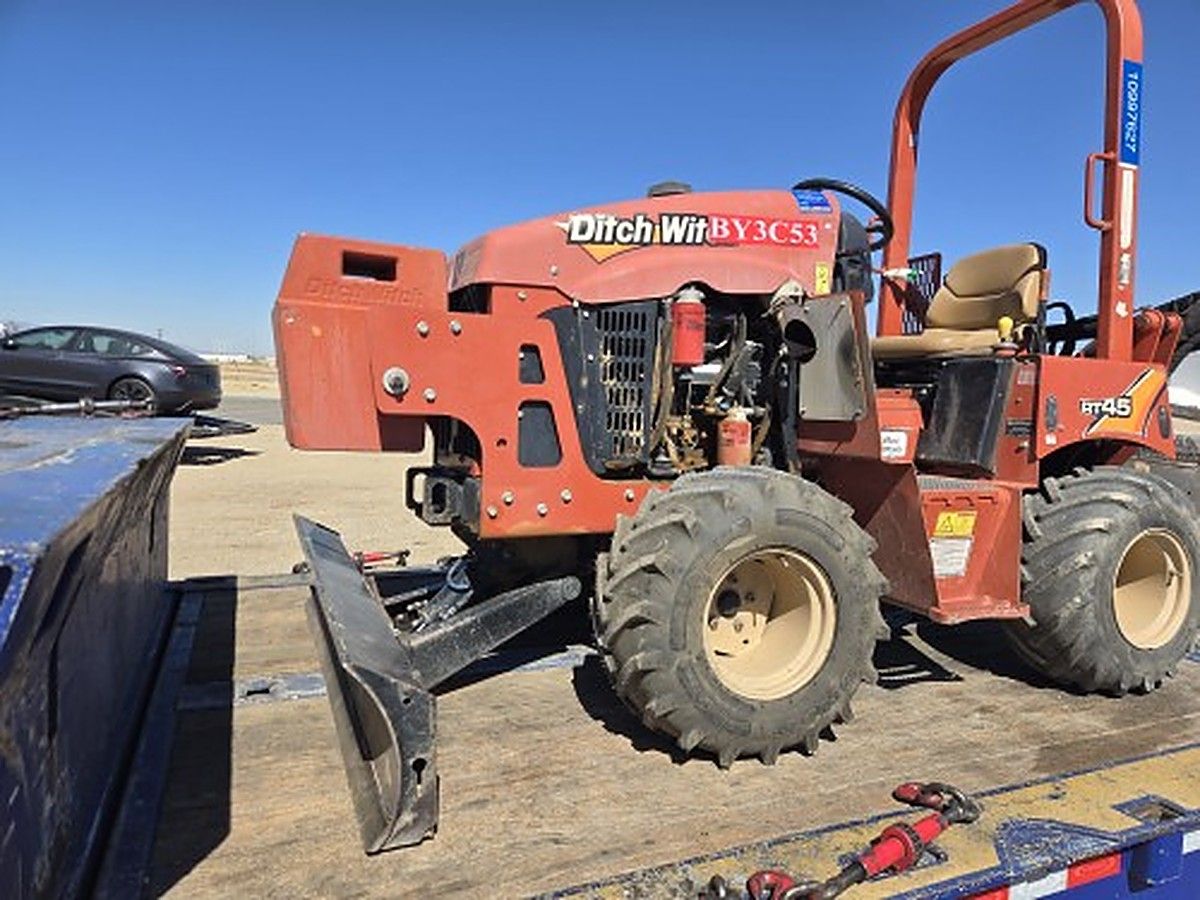 DITCHWITCH RT45A photo 4
