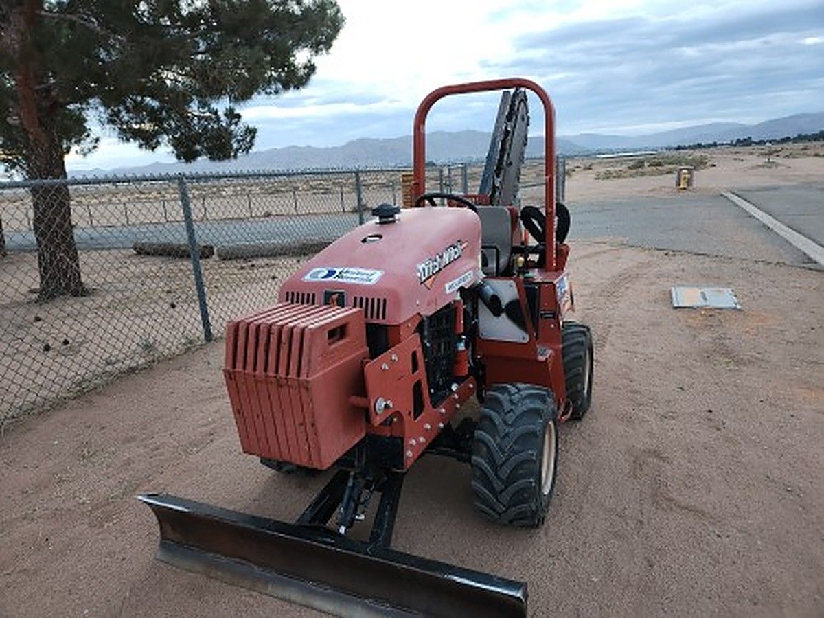 DITCHWITCH RT45A photo 2