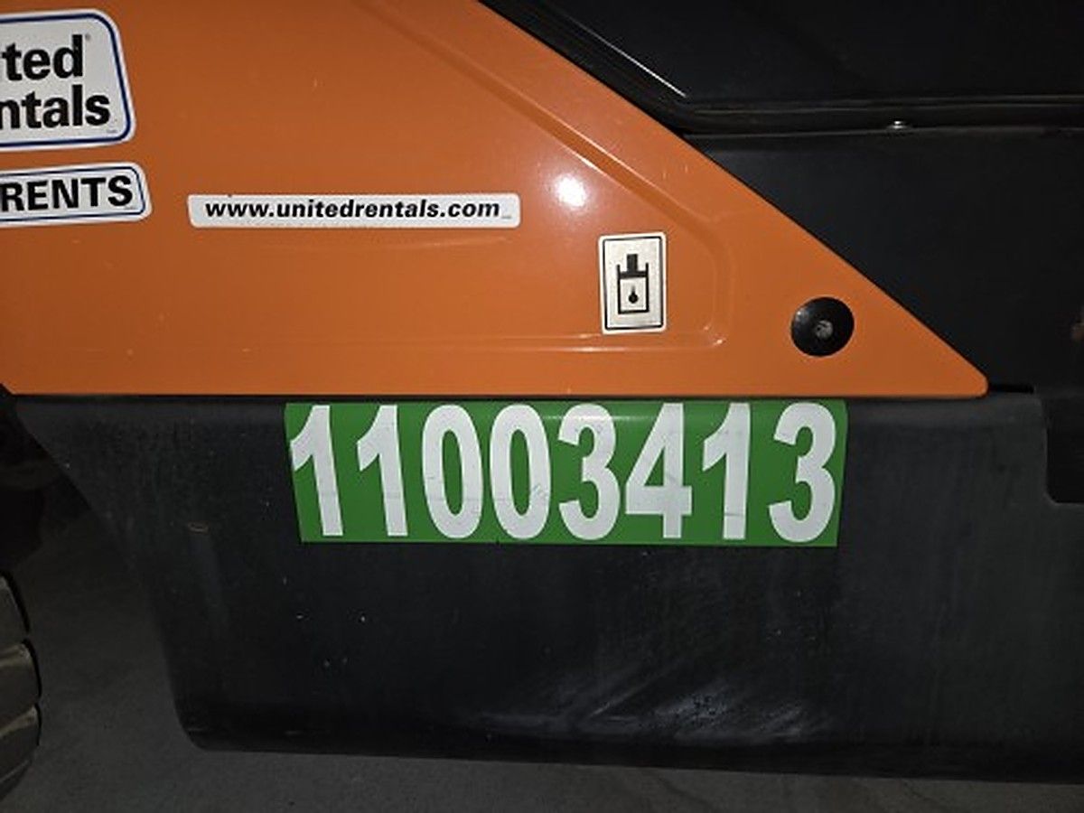 DOOSAN D30S-7 photo 3