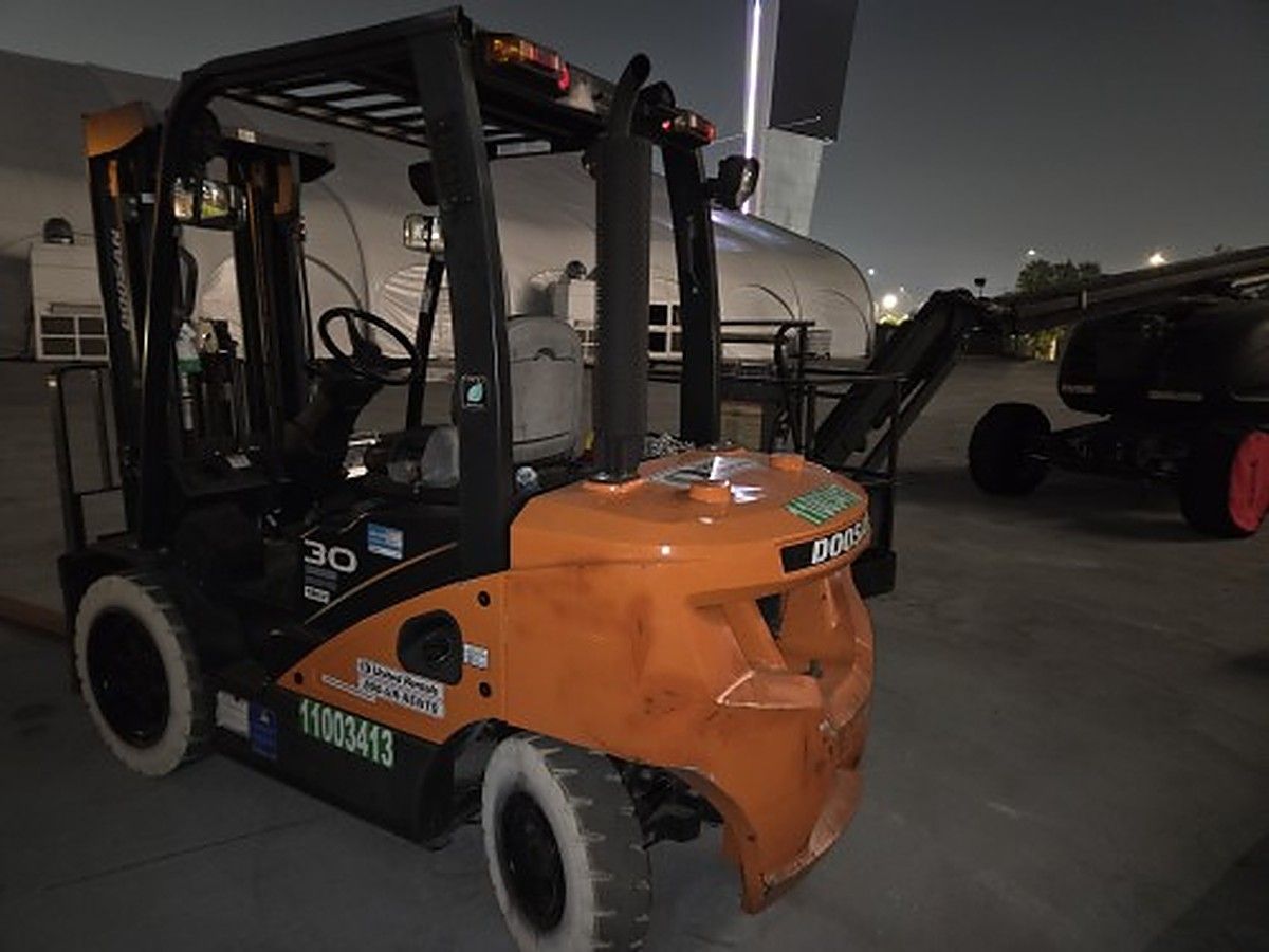 DOOSAN D30S-7 photo 5