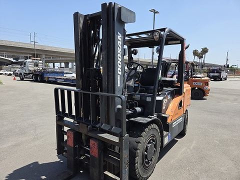 2019 DOOSAN D35S-7 Forklift Whse 8000# Diesel