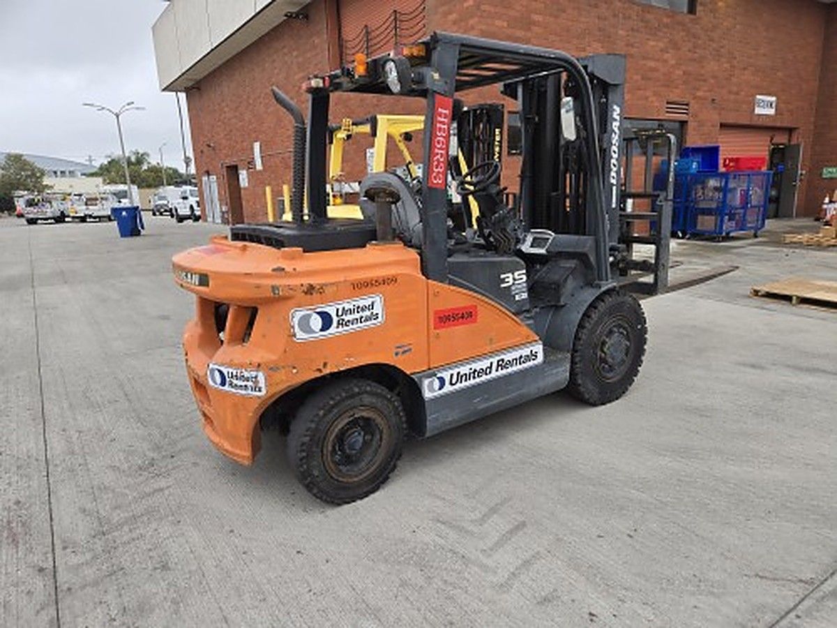 DOOSAN D35S-7 photo 4