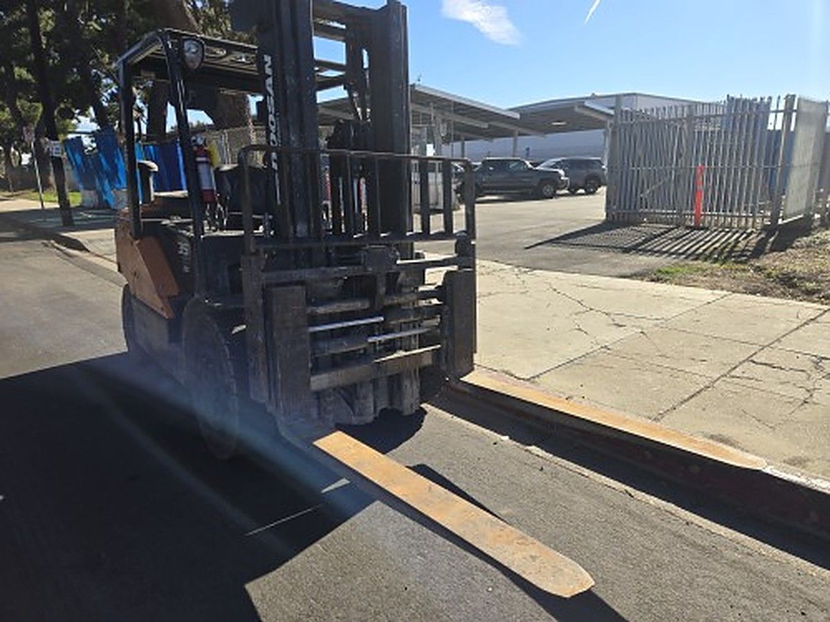 DOOSAN D35S-7 photo 9