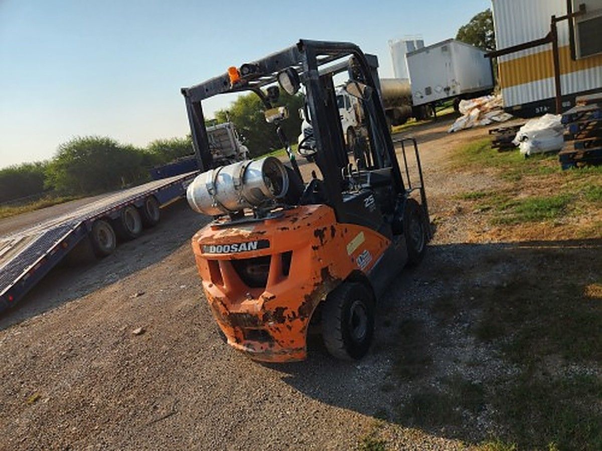 2019 DOOSAN G25N-7LP for sale in Las Vegas, NV